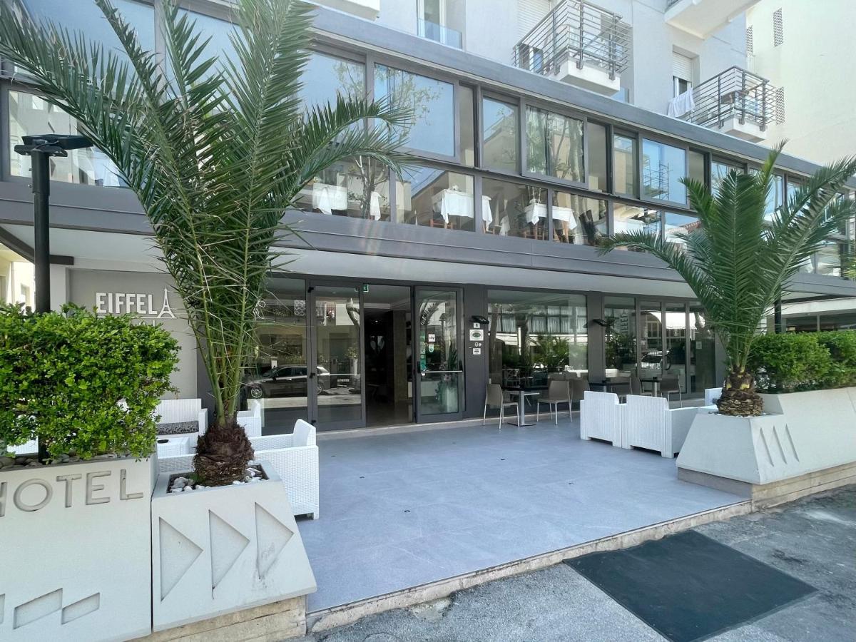 Hotel Eiffel Римини Экстерьер фото